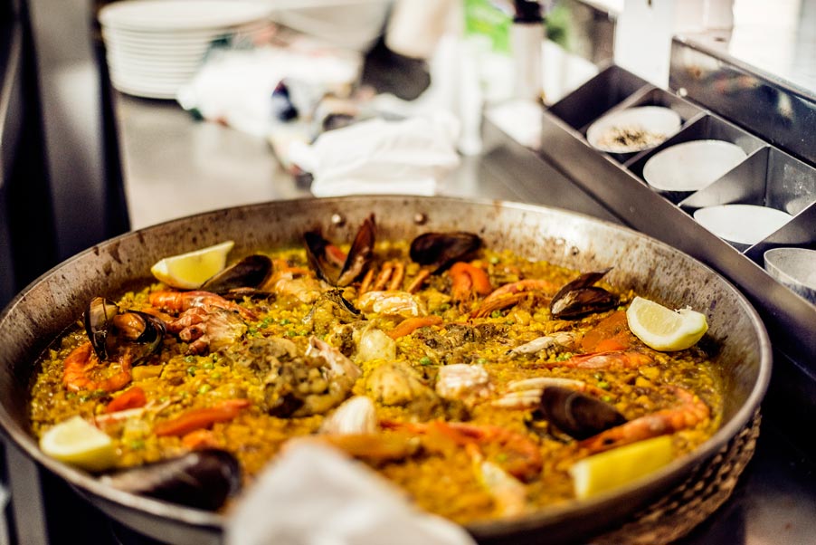 eat paella in ibiza