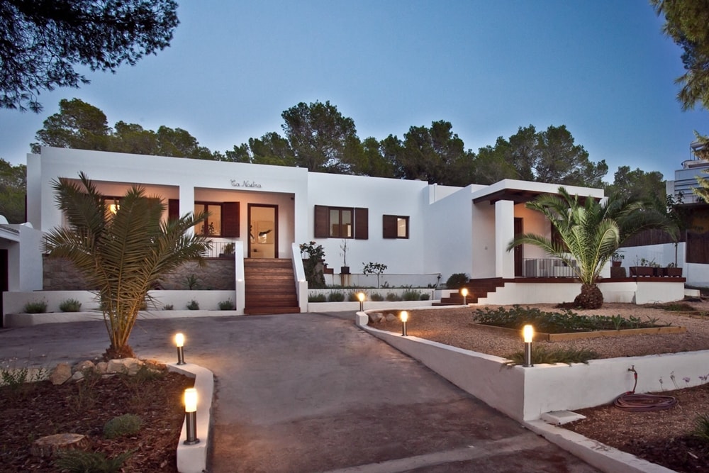 Main entrance rental house in Ibiza